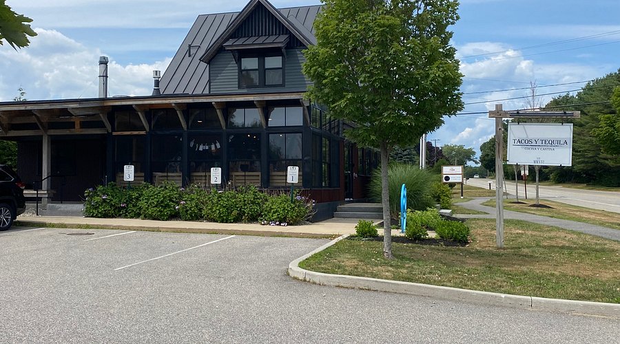 Tacos y Tequila restaurant exterior